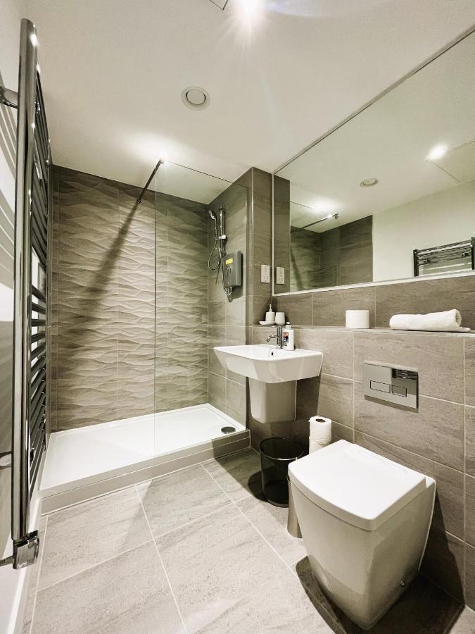 Fantastic One Bedroom Apartment Near Old Trafford Stadium Manchester Exterior photo